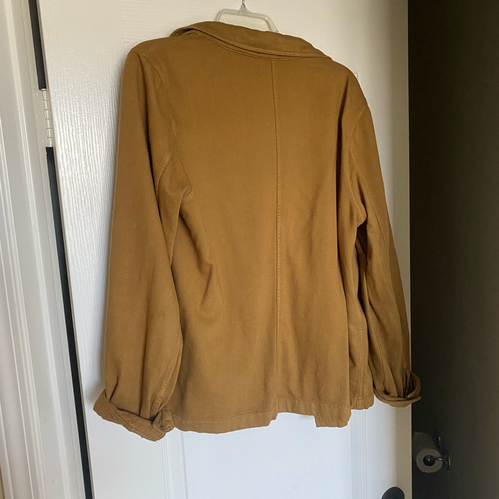 Carly Jean Los Angeles soft shacket. - Picture 3 of 4
